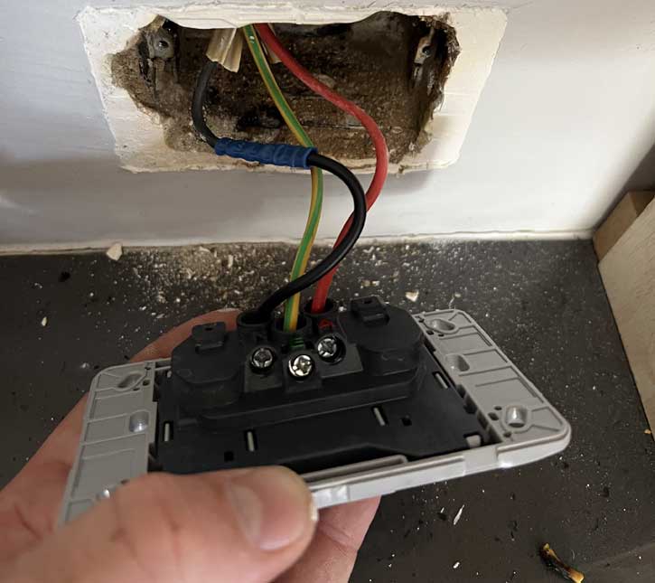 Preventative maintenance electrical connections